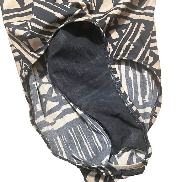 Sessa Women Size 12 One Piece Black/Tan Tribal Aztec Print Bathing Suit High Cut - Picture 3 of 7